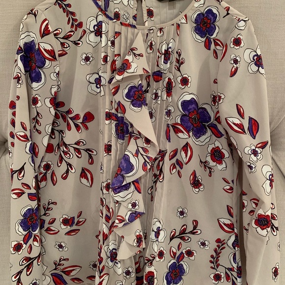 Banana Republic | Floral Pleated Ruffle Blouse - Picture 3 of 6